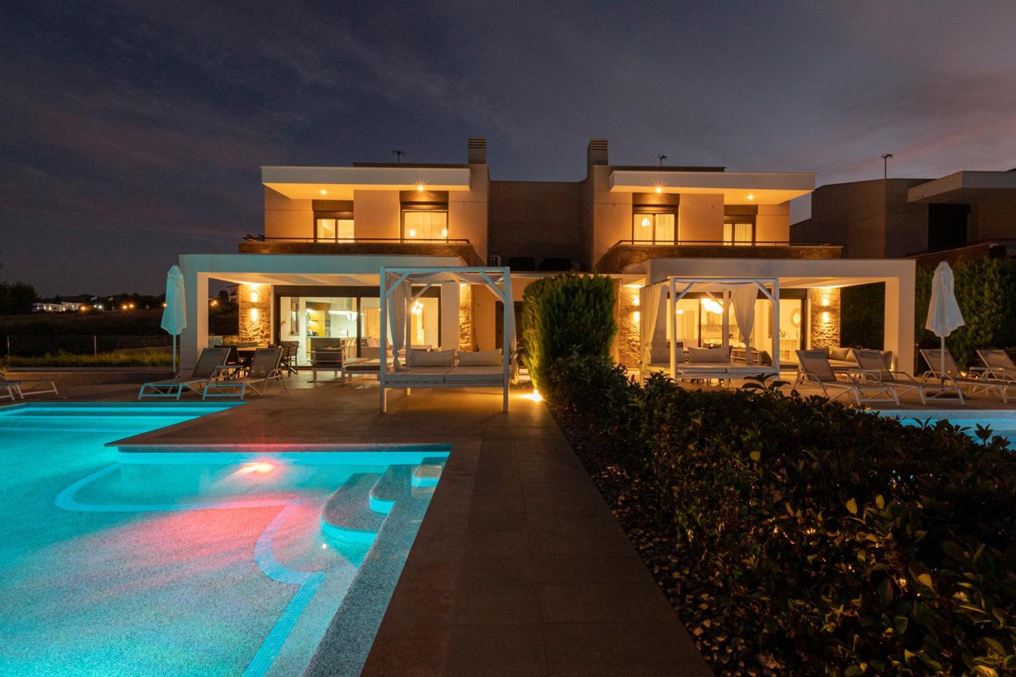 Bellevue With Private Pool Вилла *