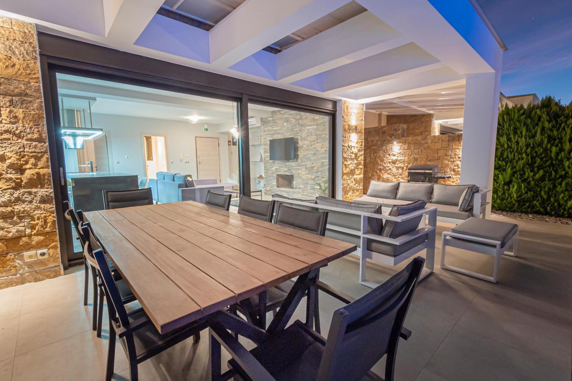 Bellevue With Private Pool Villa Chaniotis