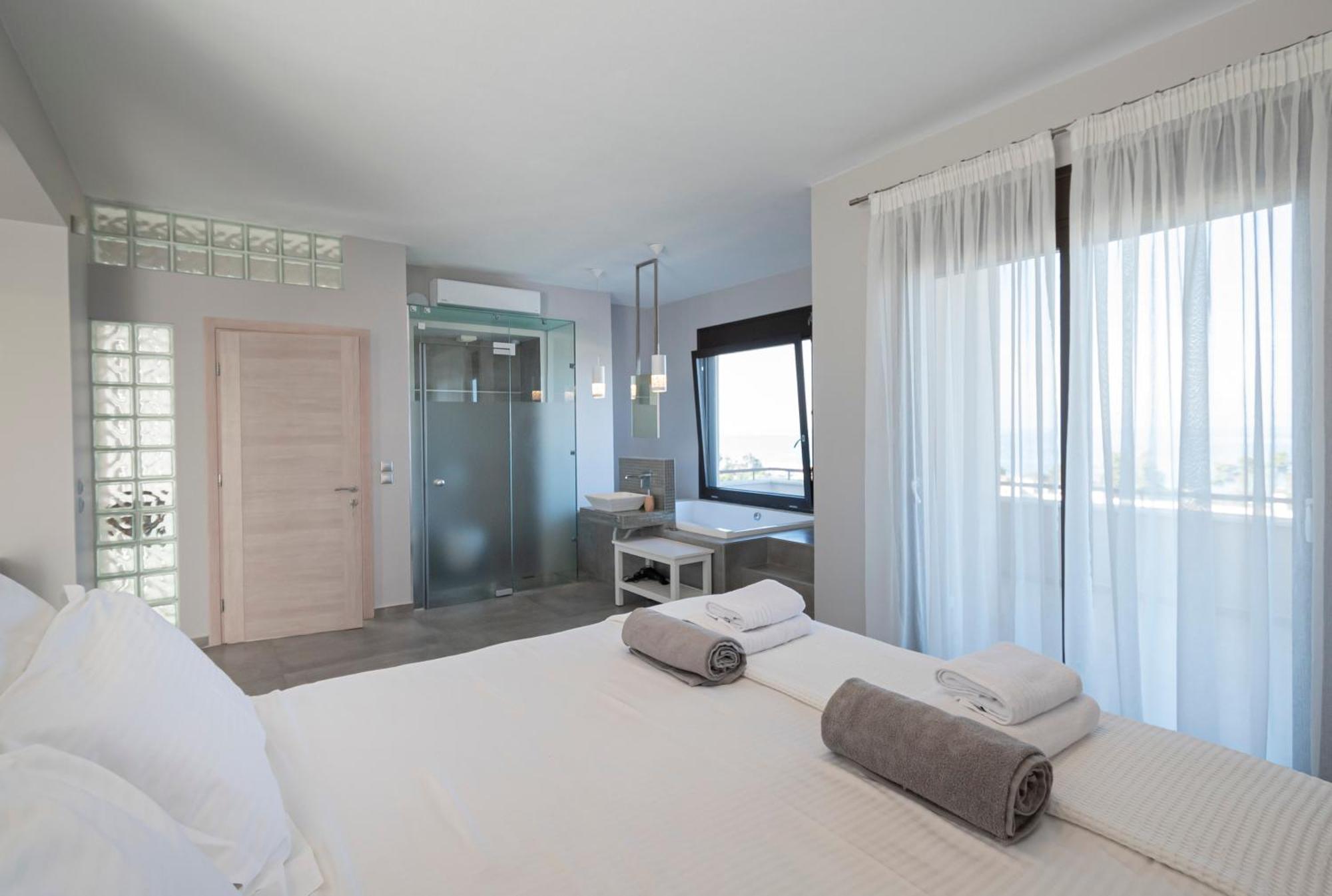 Villa Bellevue With Private Pool Chaniotis